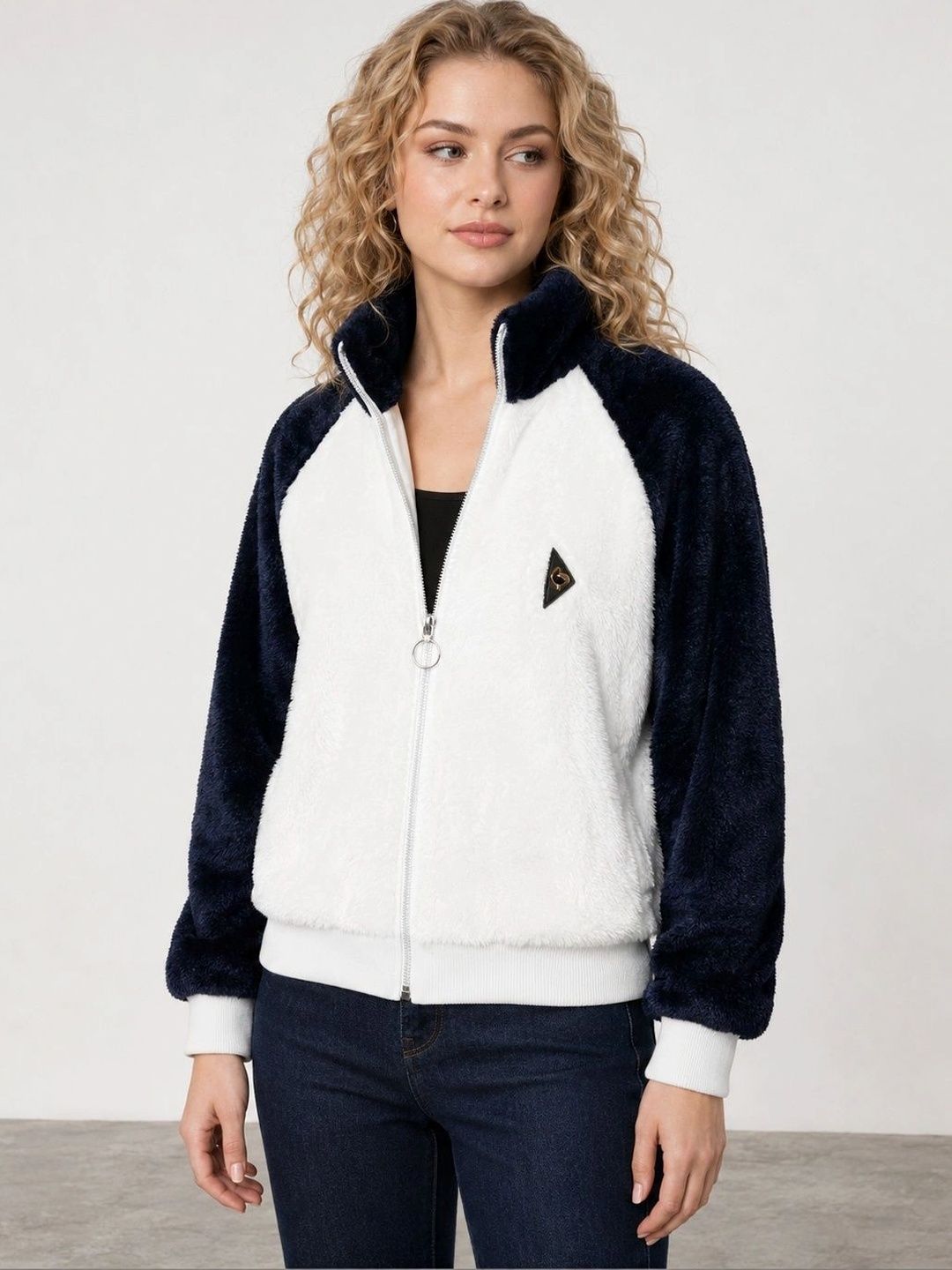 Muhuratam Women Colourblocked Woollen Jacket-picture-33