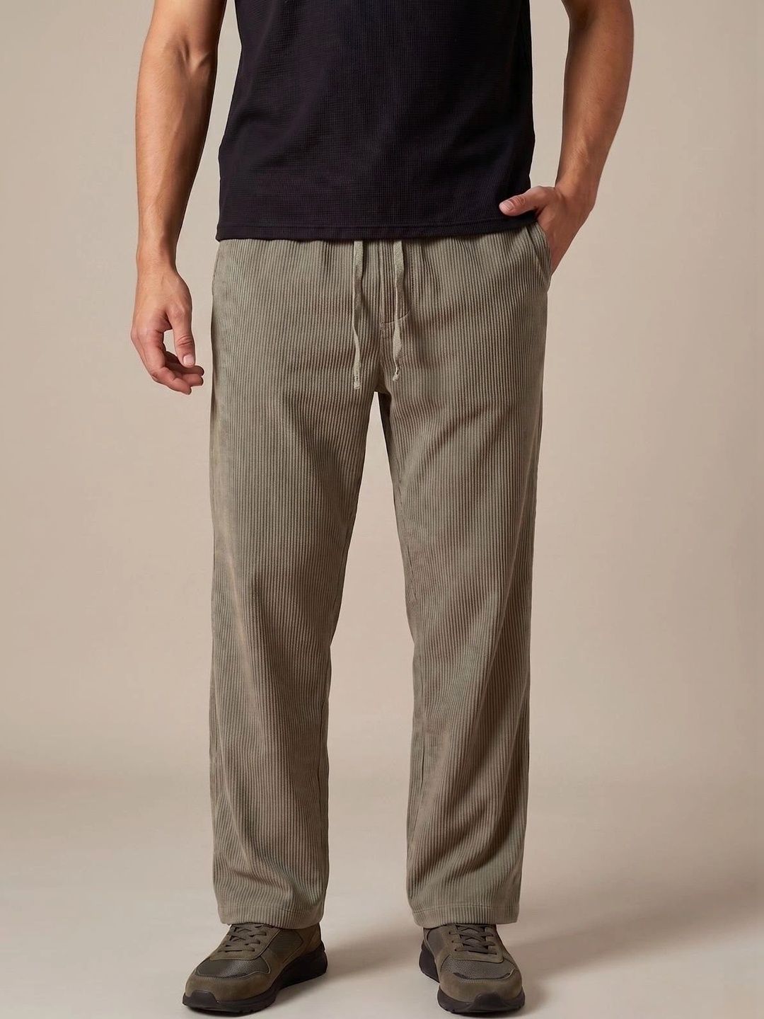 Hence Men Relaxed Corduroy Trousers-picture-23