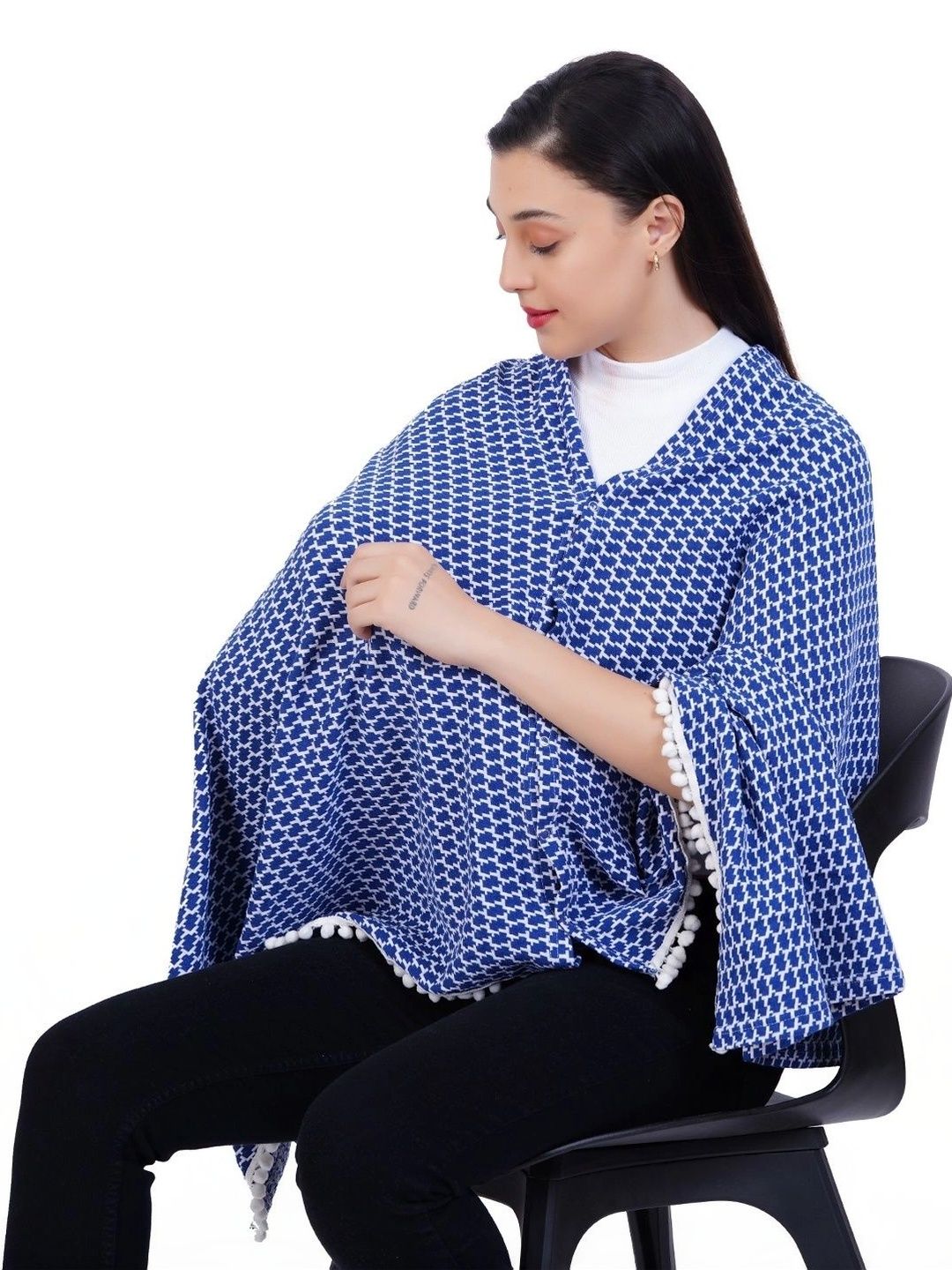 AGUILA Women Printed Tasselled Shrug-image-23