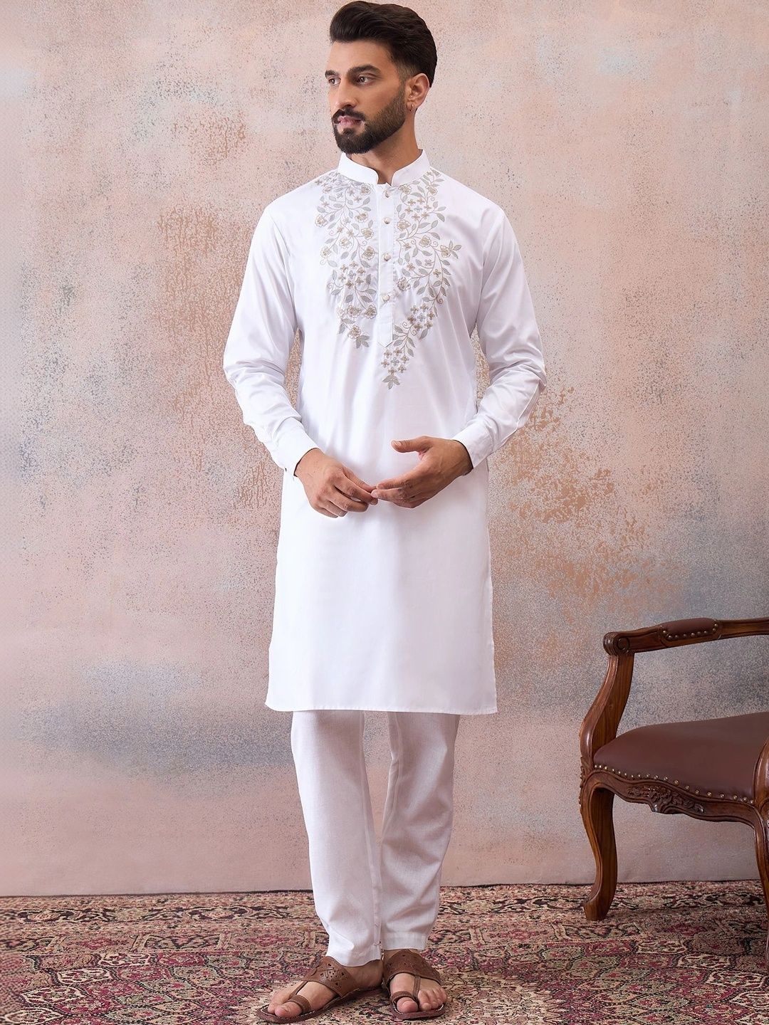 House of Pataudi Men Embroidered Thread Work Kurta-picture-44
