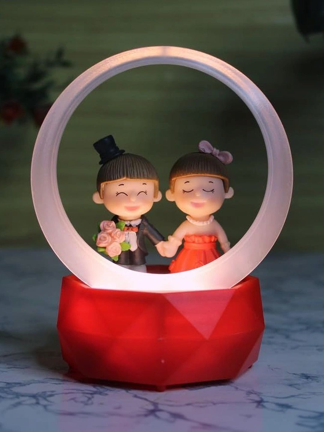 Wonderland White Acrylic Quirky Spherical Table Lamp-image-23