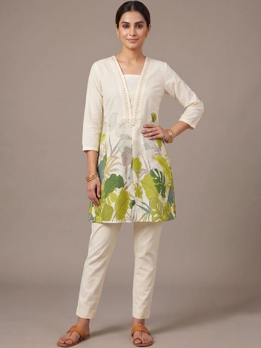 makemyfab Botanical Printed V-Neck Kurti-picture-15