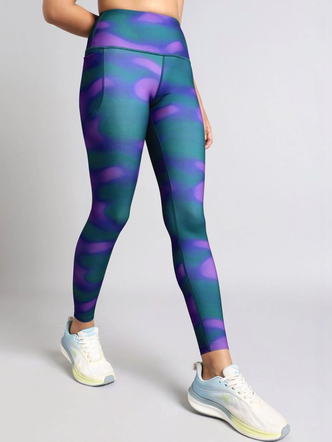 CULT Halo Printed Running Tights-picture-21