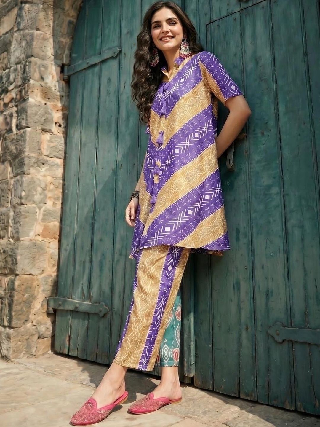 Ishin Women Printed Regular Kurta with Trousers-picture-39