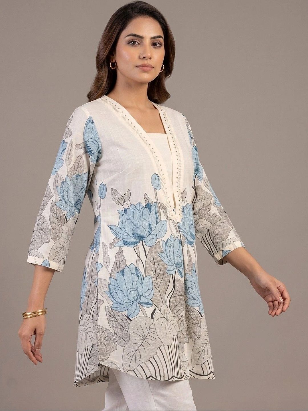 makemyfab Botanical Printed V-Neck Kurti-picture-25
