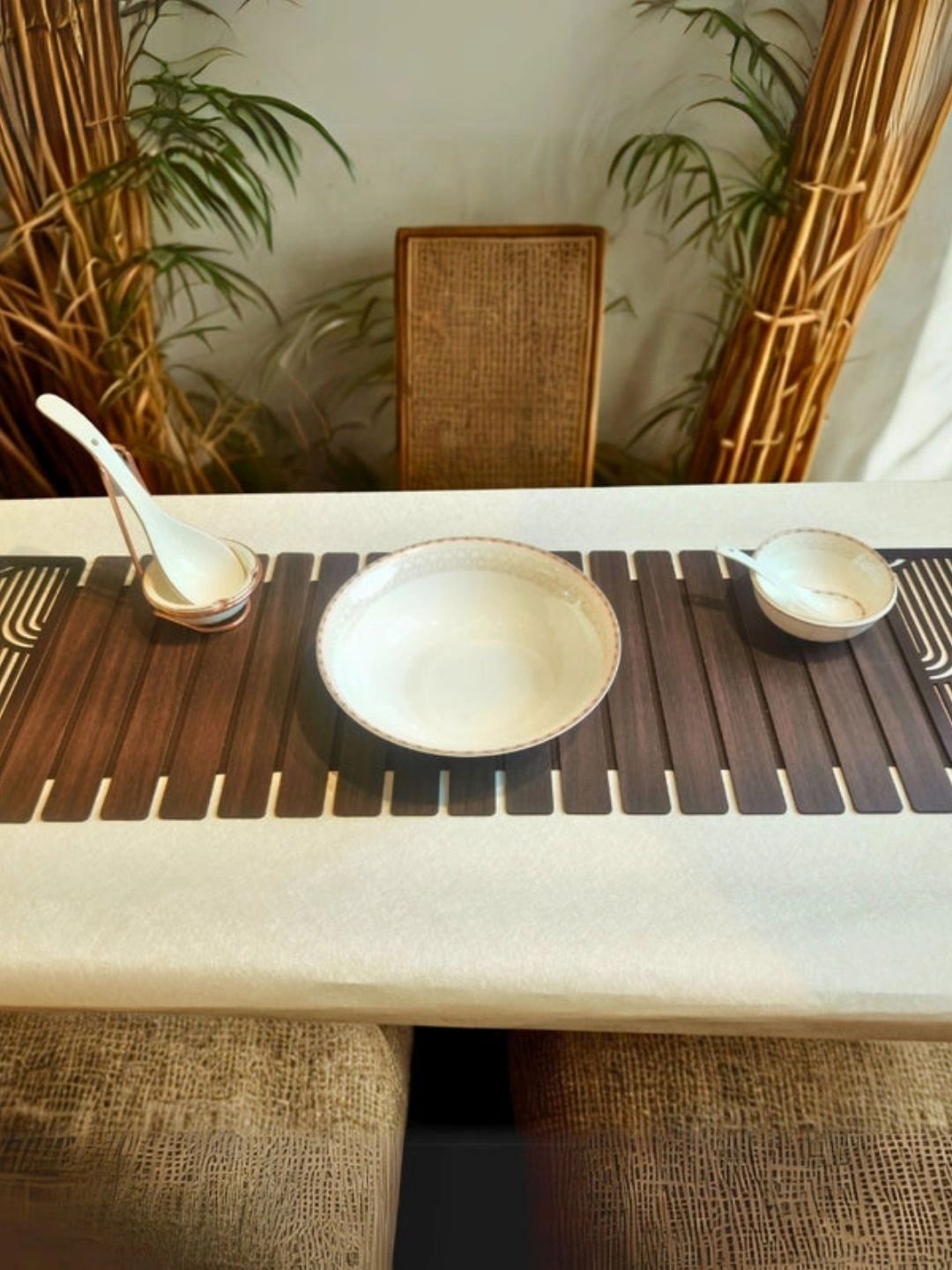 THE HOME CO. Brown Wooden Walnut Finish Laser Cut Design Scalped On Sides Foldable Runner-picture-23