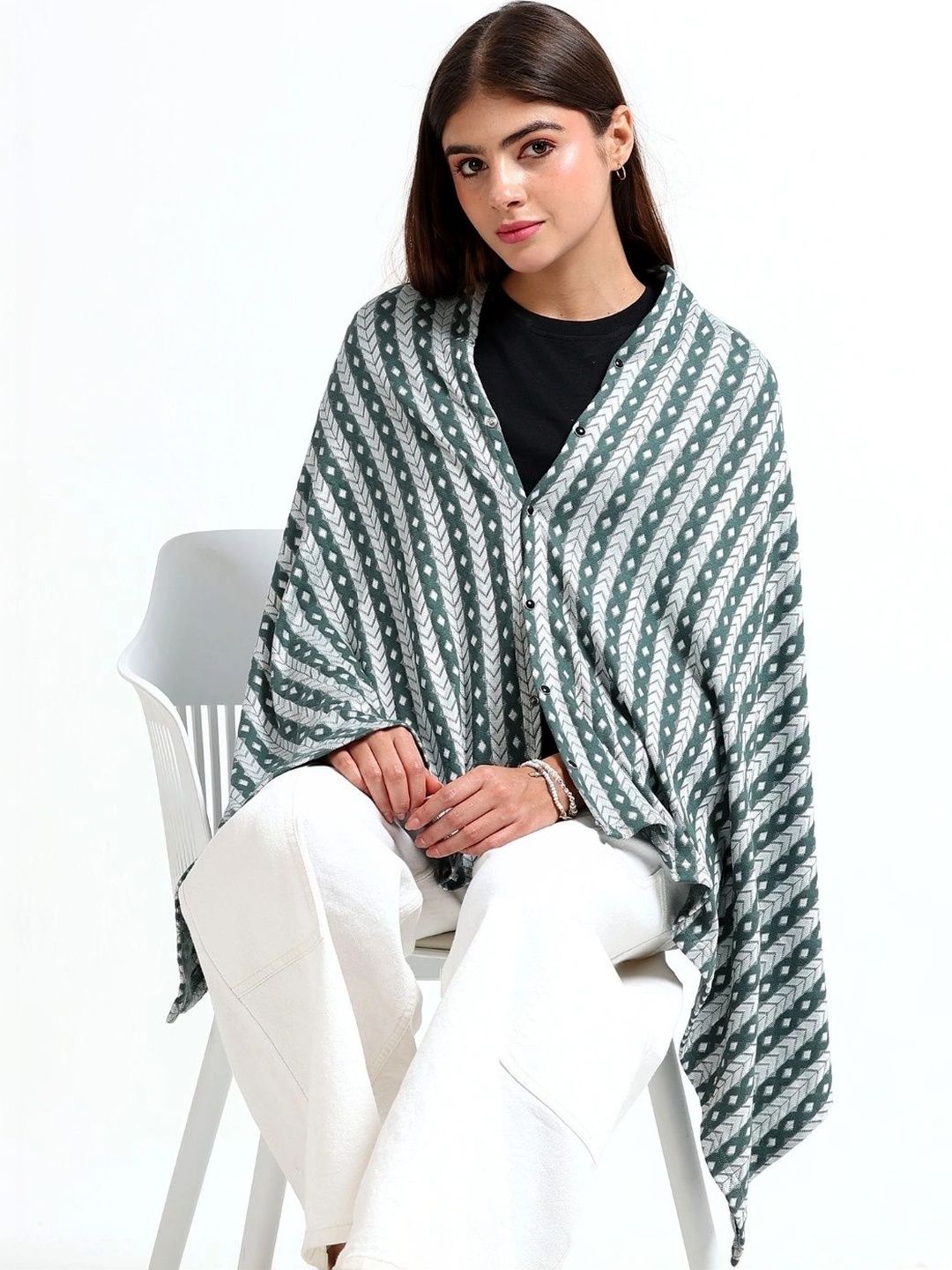 AGUILA Women Printed Button Shrug-image-44