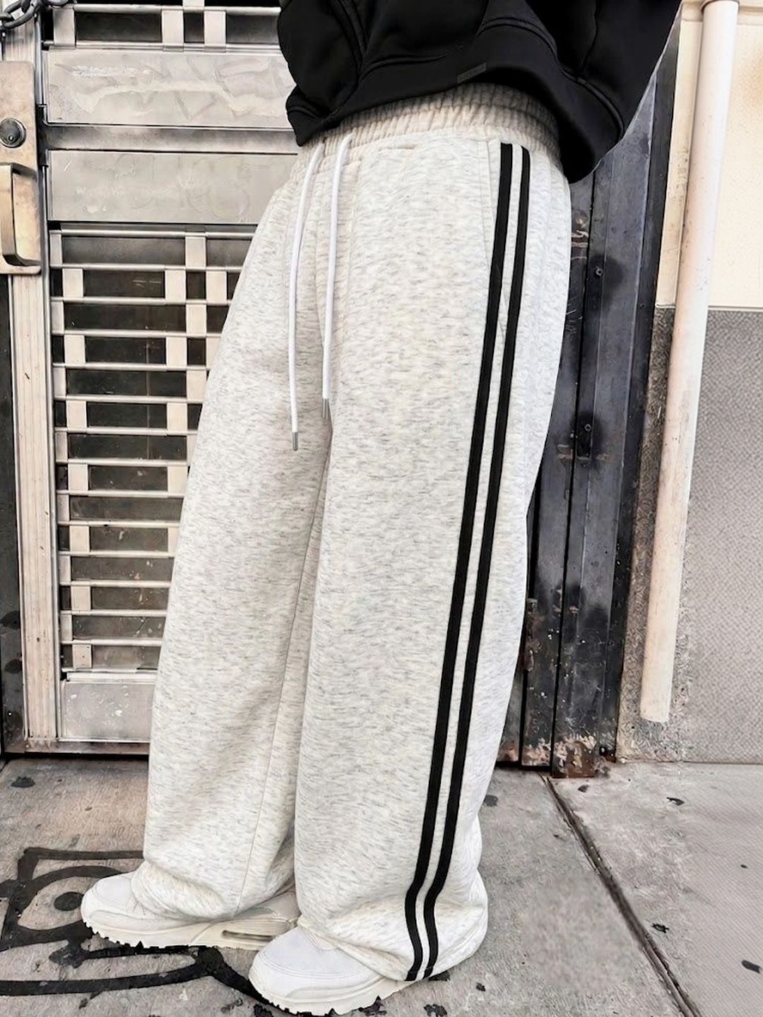 dockstreet Men Relaxed Fit Training Track Pants-picture-55