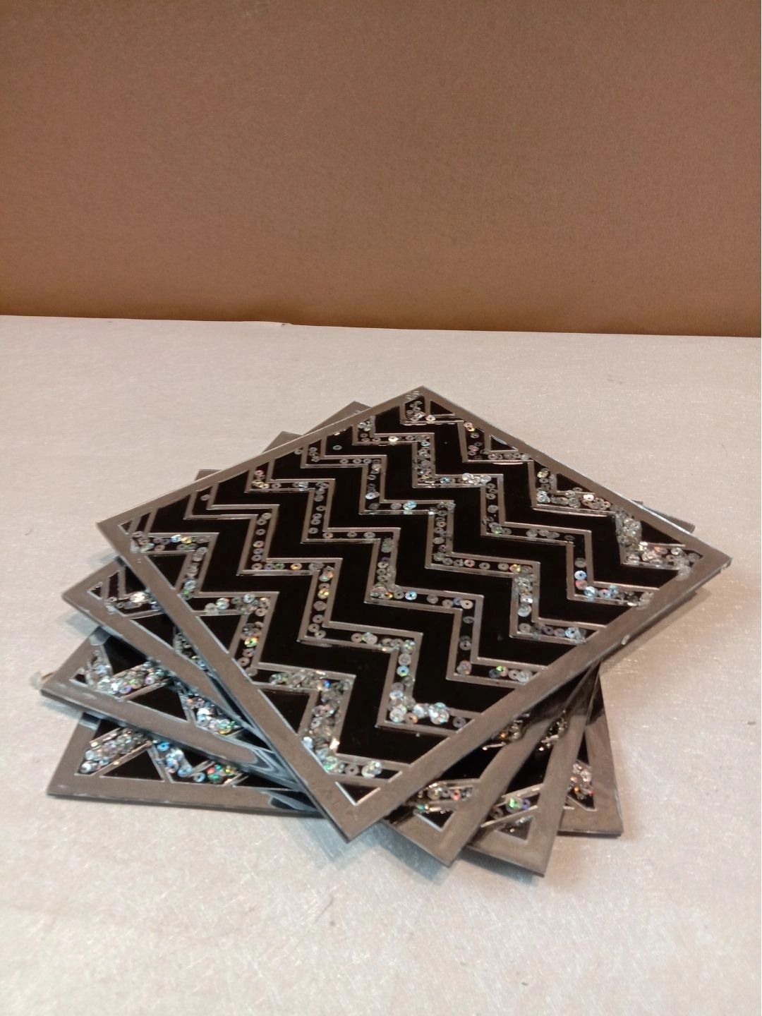 THE HOME CO. 4-Pcs Black Printed Rectangle Table Placemats-picture-45