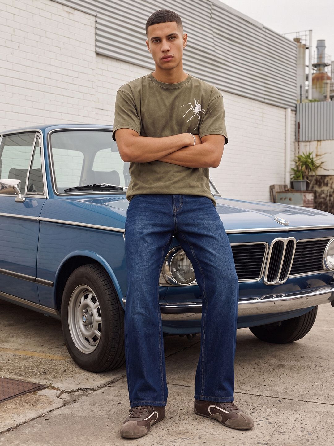 The Roadster Life Co. Men Straight Fit Light Fade Jeans-picture-14