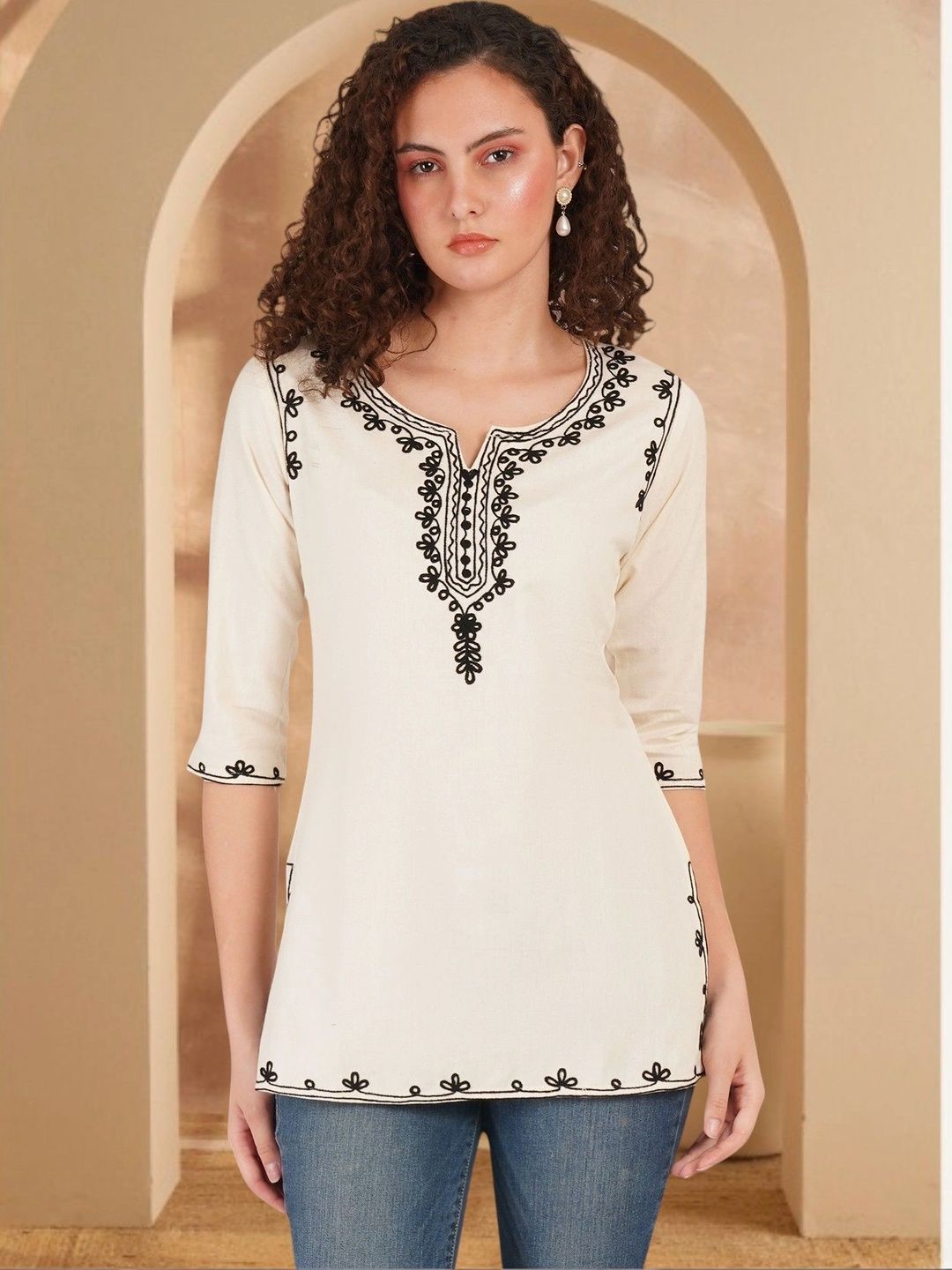 Anouk Rustic Embroidered V-Neck Thread Work Pure Cotton Blend Khadi Thread Work Kurti-picture-21