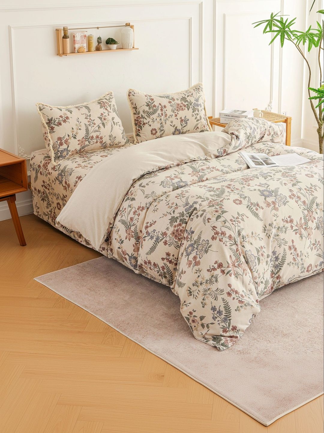 Story@home Beige & Brown Floral-Printed Cotton Superfined Double Bed - King Bed Covers-picture-23