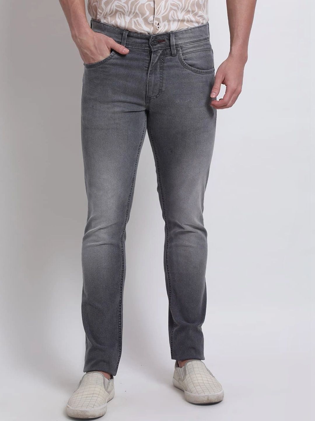 Basics Men Relaxed Fit Mid-Rise Low Distress Stretchable Jeans