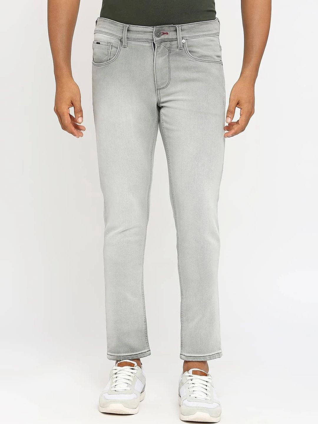 Basics Men Relaxed Fit Mid-Rise Stretchable Jeans