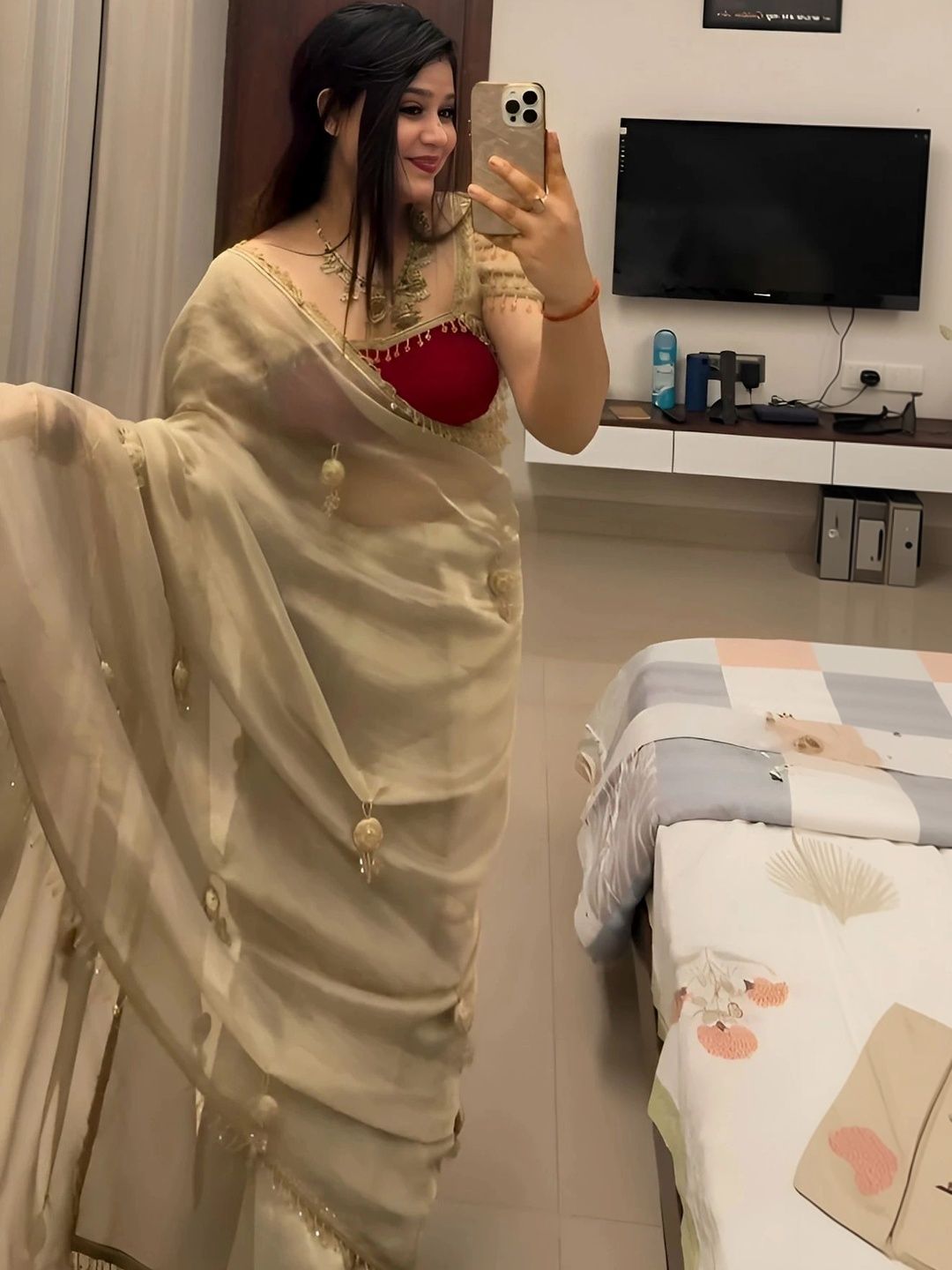 Qvidya Beads and Stones Art Silk Saree-picture-50