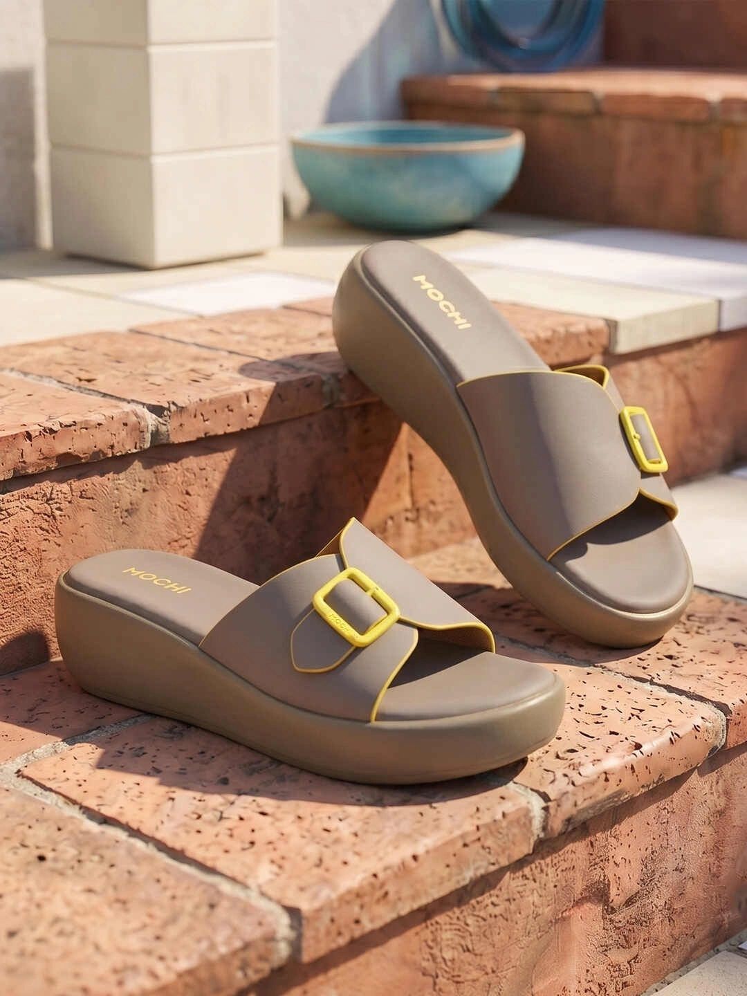 Mochi Wedge Sandals with Buckles-picture-58