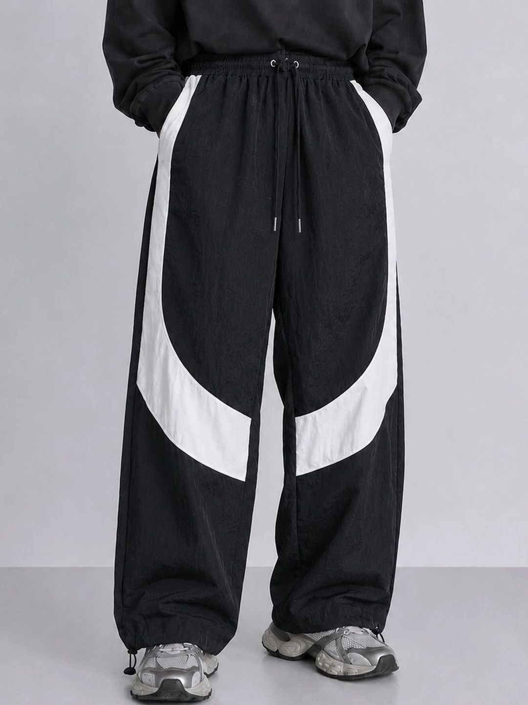 LRIPSOME Men Regular Fit Colourblocked Training Track Pants-picture-17