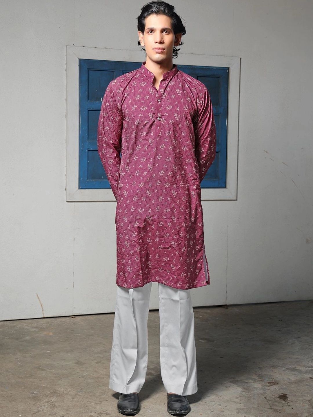 Varbandhan Men Floral Printed Jacquard Kurta-picture-44