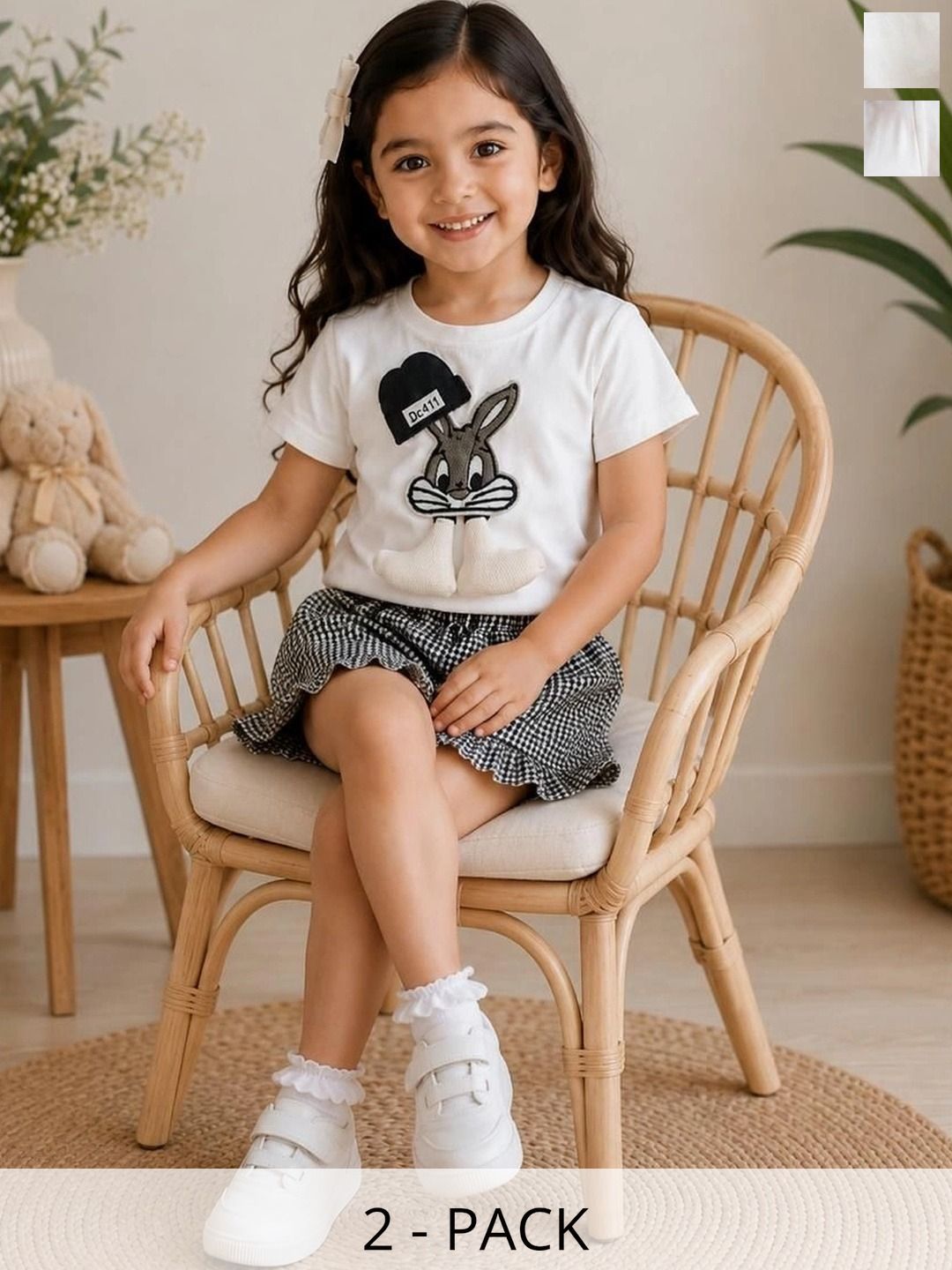 STAR BOYZ CLOSET Girls Embellished T-shirt with Shorts-image-40