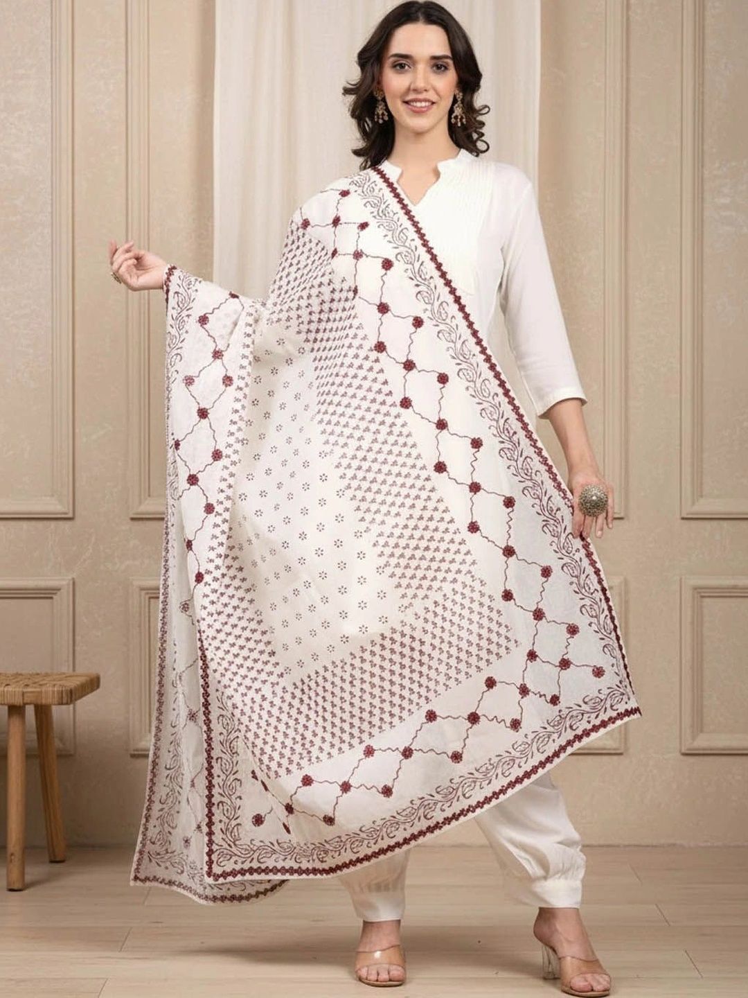 KALINI Ethnic Motifs Embroidered Dupatta with Thread Work-picture-14