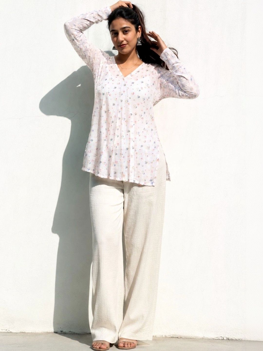 Maavish Floral Printed V-Neck Pure Cotton Blend Kurti-picture-11