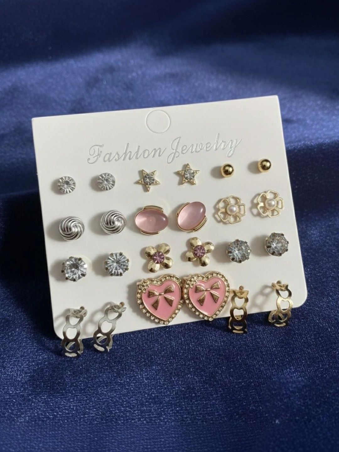 Vembley Geometric Studs Earrings-picture-26