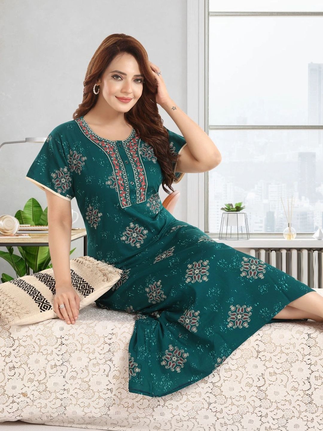 TRUNDZ Printed Maxi Nightdress-picture-19