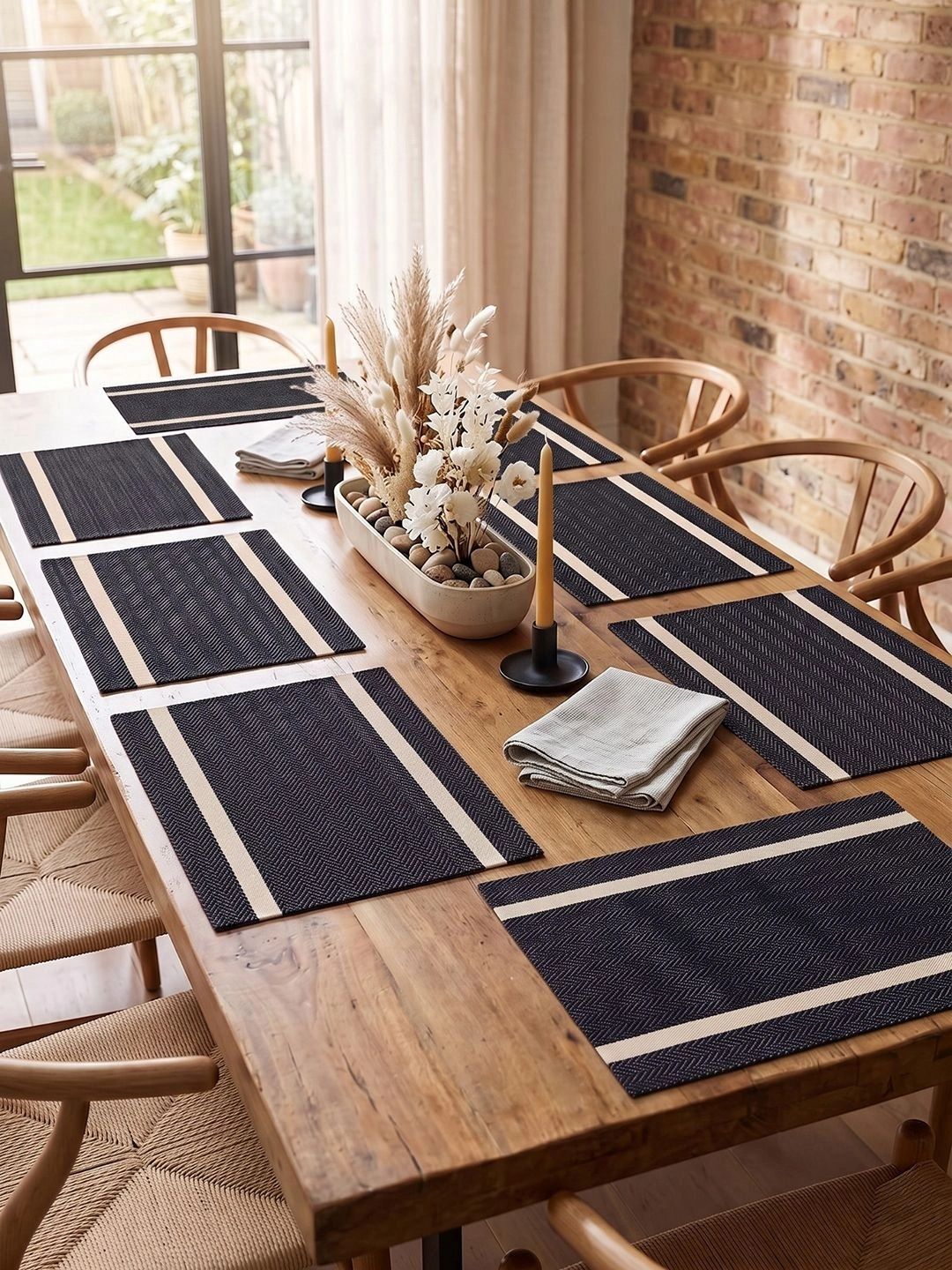 Myntra Elegant Homes 8-Pcs Black Striped Rectangle Table Placemats-picture-13