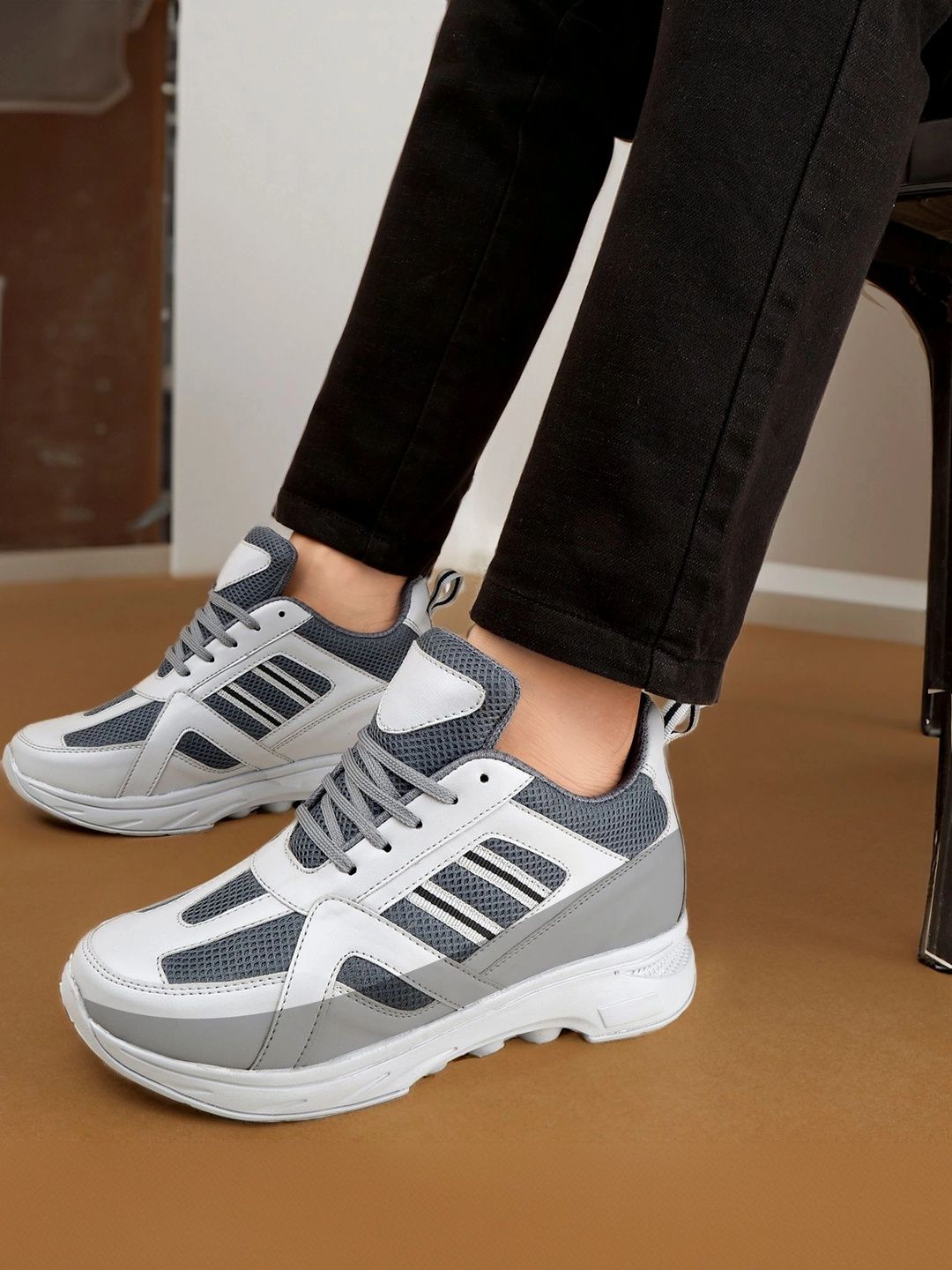 yuvrato baxi Men Colourblocked Sneakers-picture-21