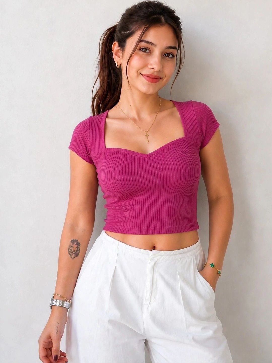 GLOWBERRY Sweetheart Neck Cotton Crop Top-picture-8