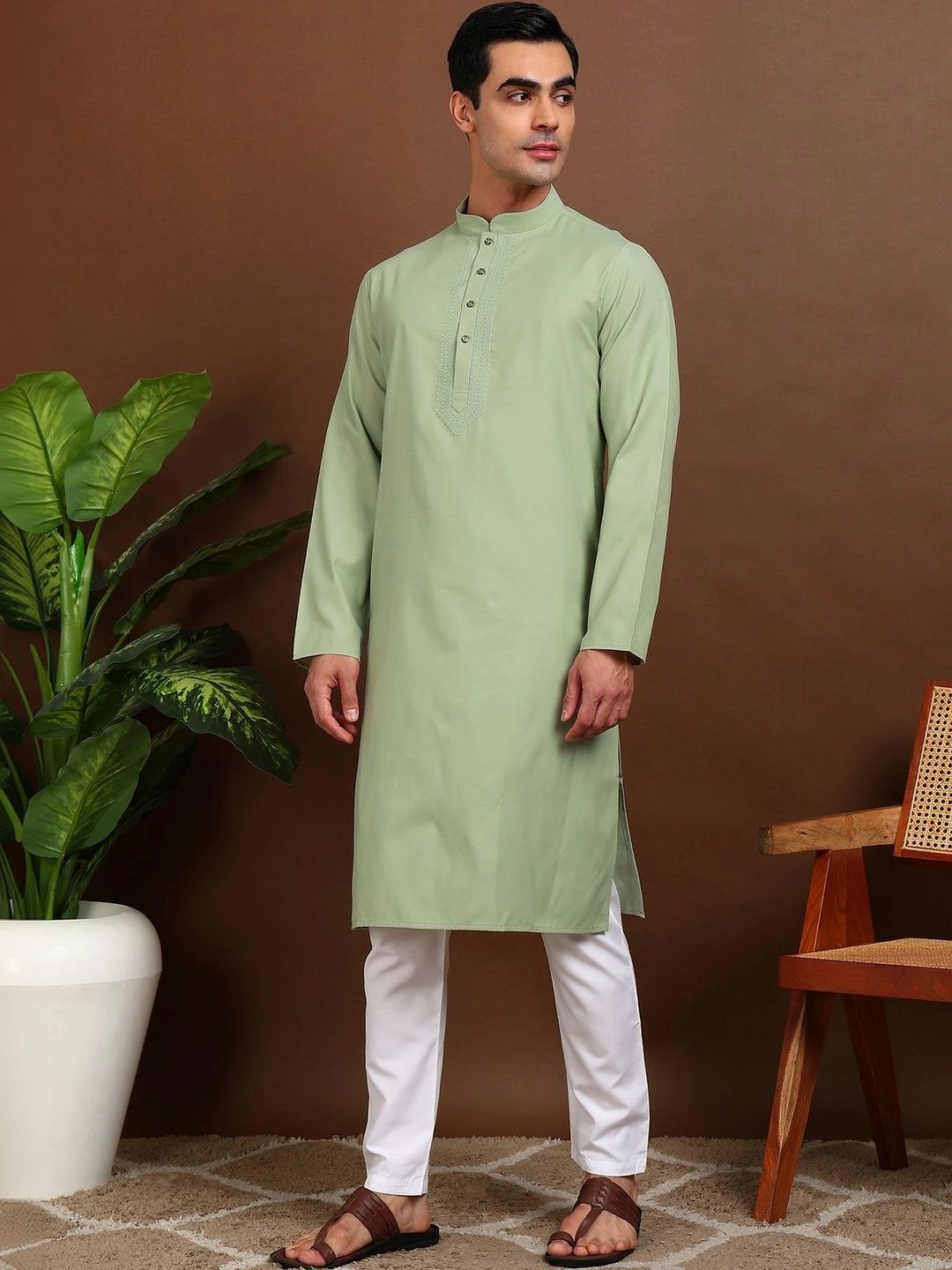 House of Pataudi Men Embroidered Kurta-picture-46