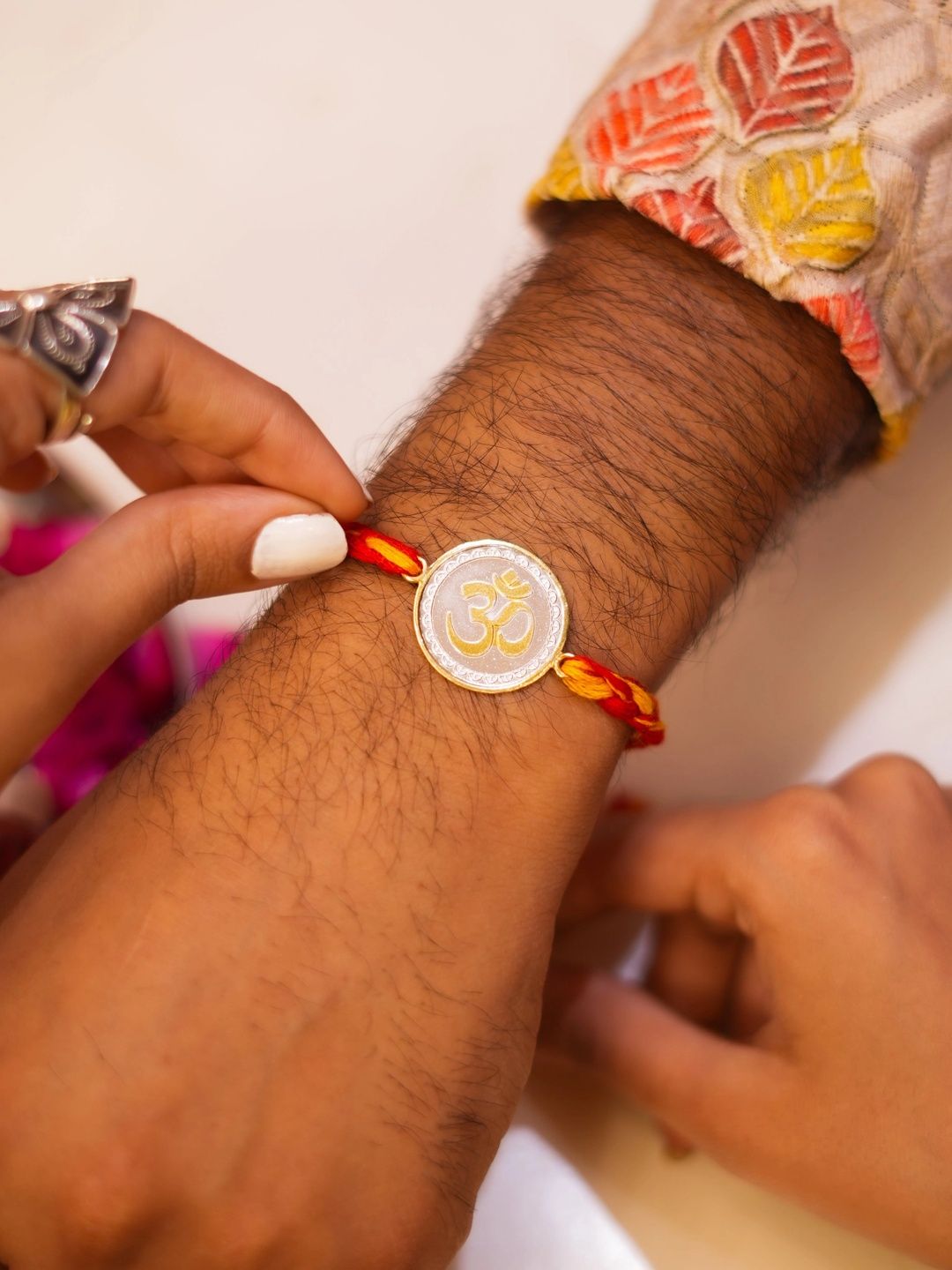 Kaashi Thread Rakhi-picture-13
