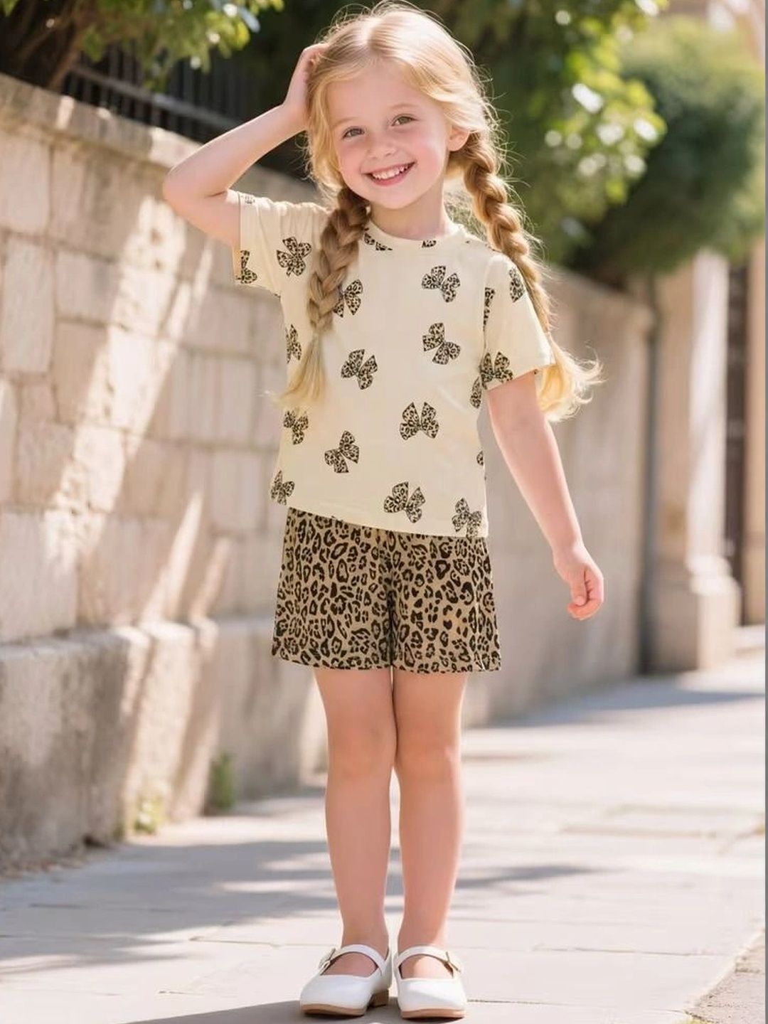 YK Girls Printed T-shirt with Shorts-picture-40