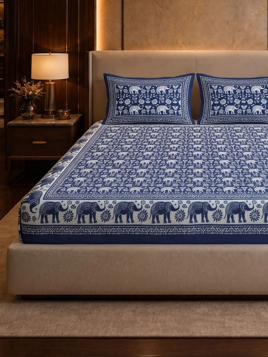 VAASINI Navy Blue & White 300 TC King Bedsheet with 2 Pillow Covers-image-21