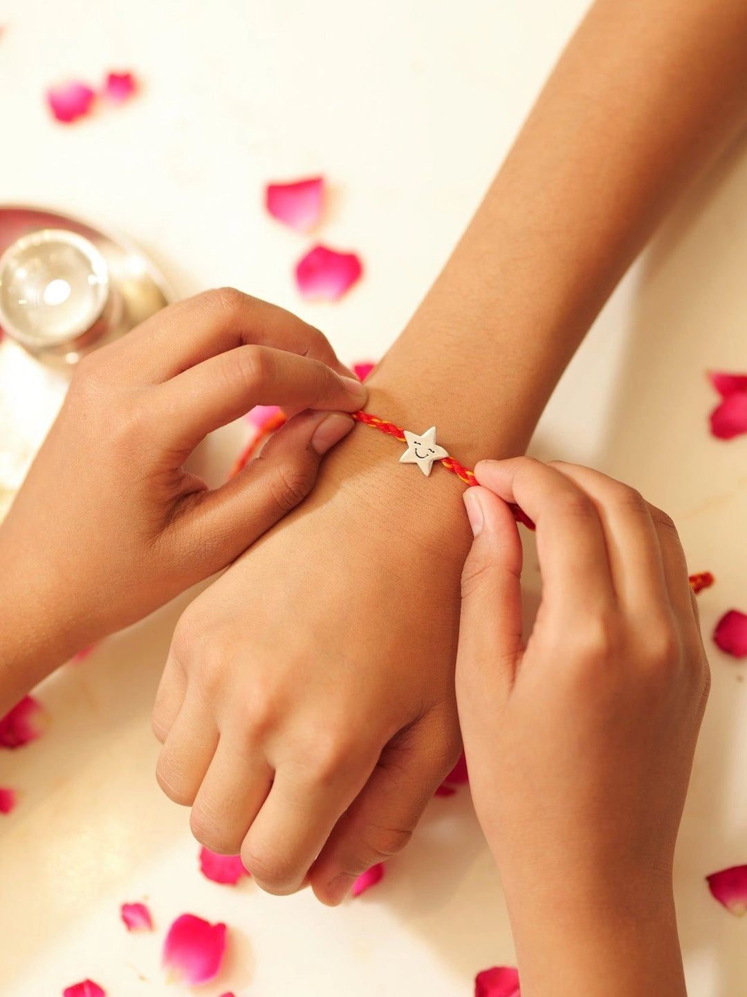 Kaashi Thread Rakhi-picture-37