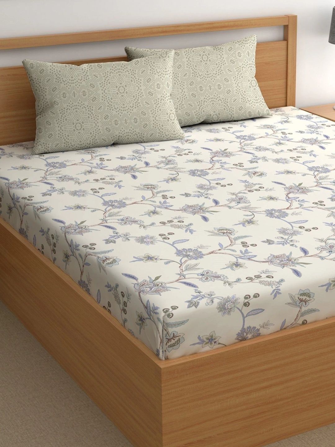 Myntra Elegant Homes Off White & Blue Floral 400 TC King Bedsheet with 2 Pillow Covers-image-33