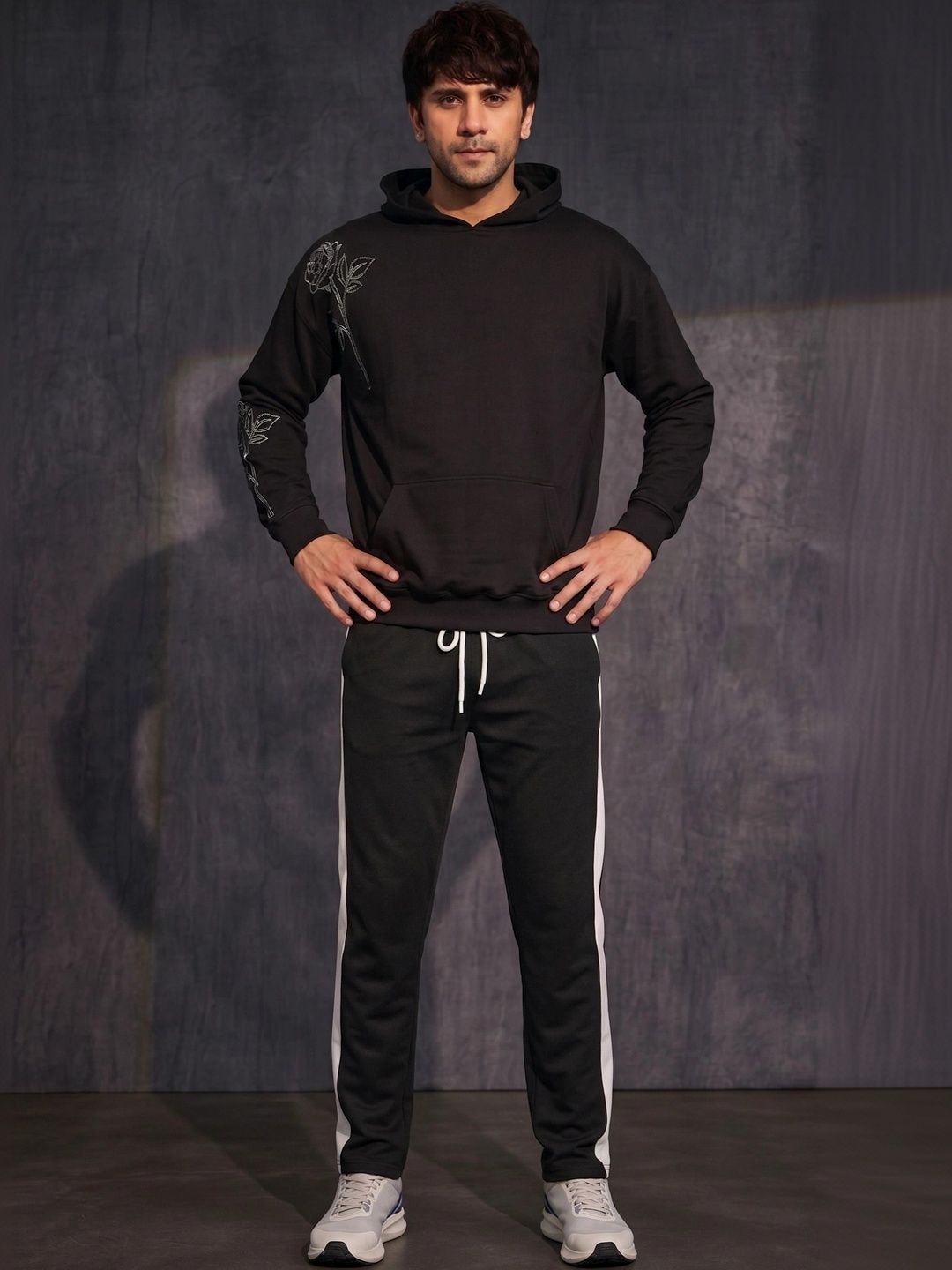 SZN Men Regular Fit Colourblocked Training Track Pants-picture-19
