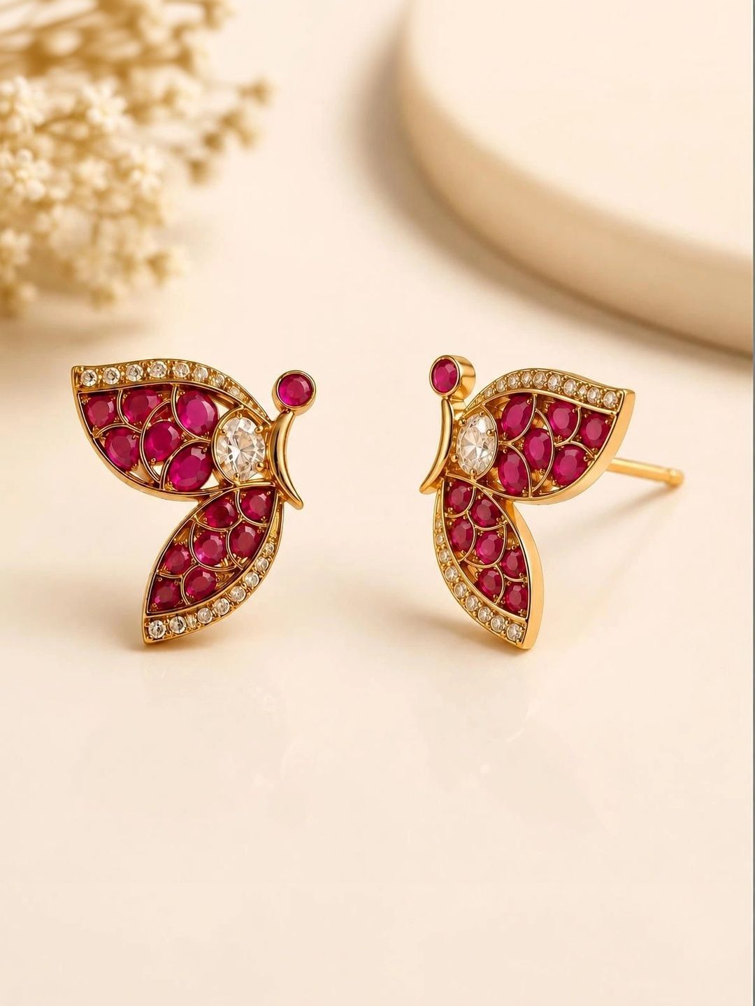 Dhanak Trinket Animal Shaped Studs Earrings-picture-22