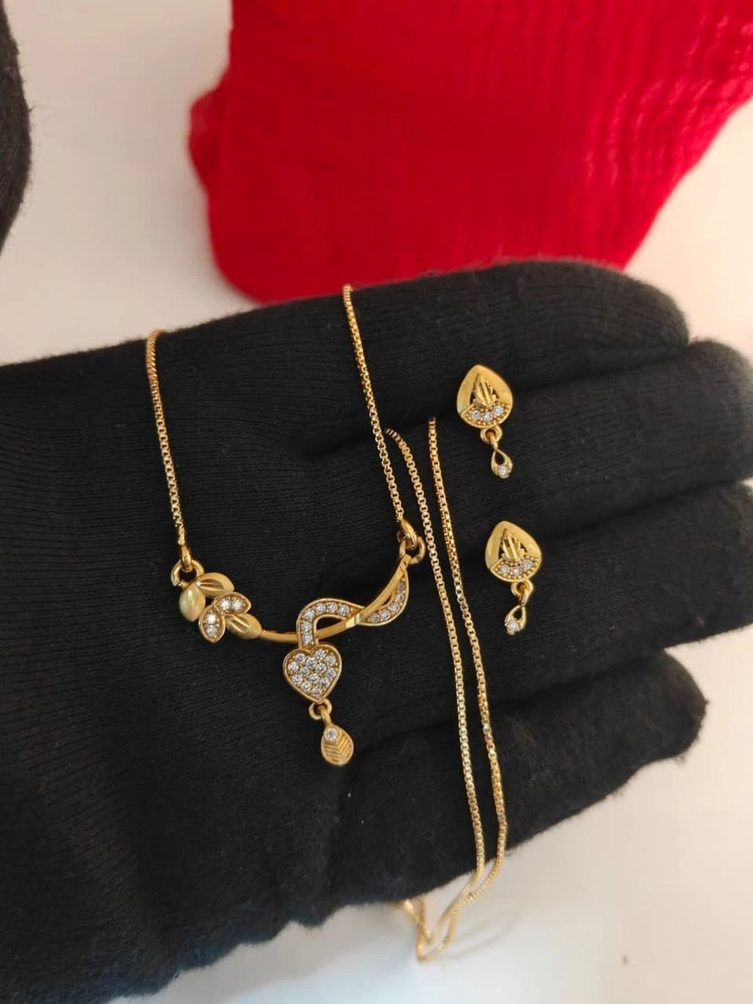 EvoraJewel Gold-Plated Artificial Stones and Beads Mangalsutra-picture-34