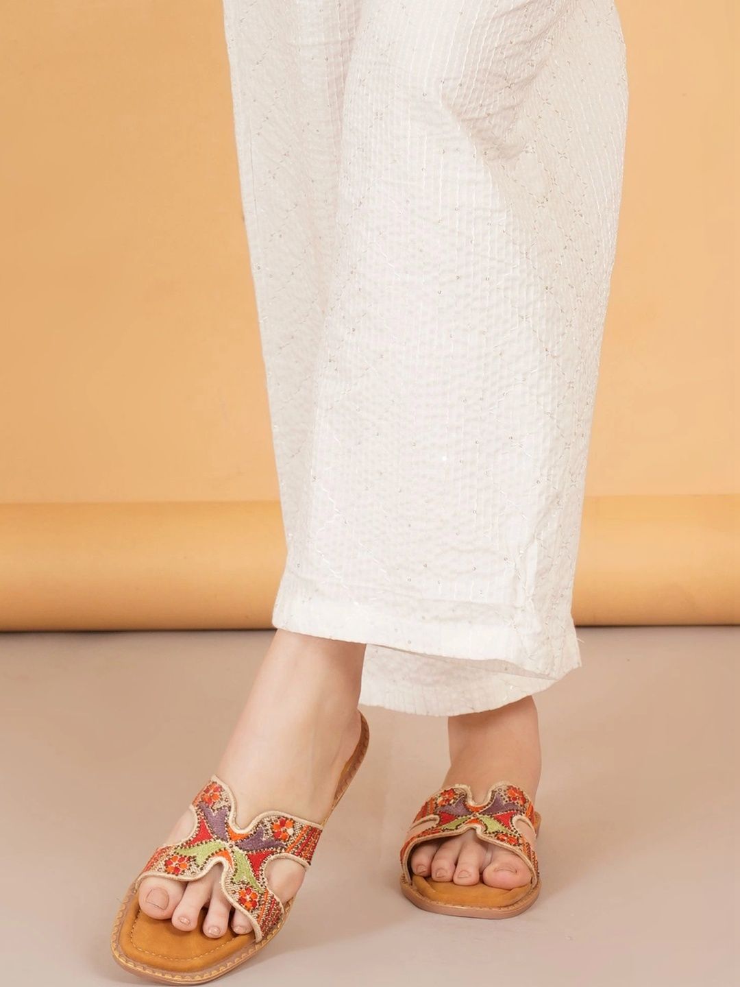 SELFIEE Women Embellished Open Toe Flats-picture-55