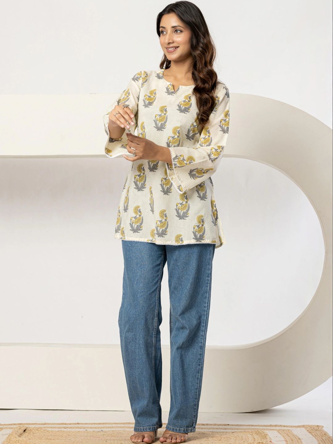 HK VASTRA Floral Printed Flared Sleeves Pure Cotton Kurti-picture-20