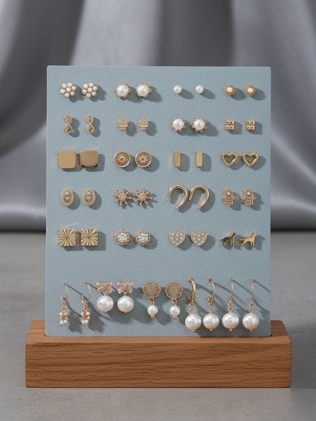 Vembley Geometric Studs Earrings-picture-28