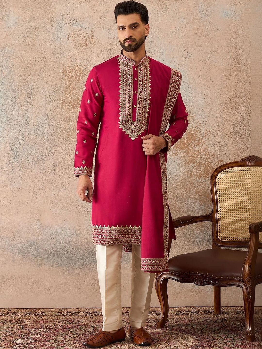 Ethnic Bay Men Embellished Grandeur & Majestic Artwork Kurta-picture-14