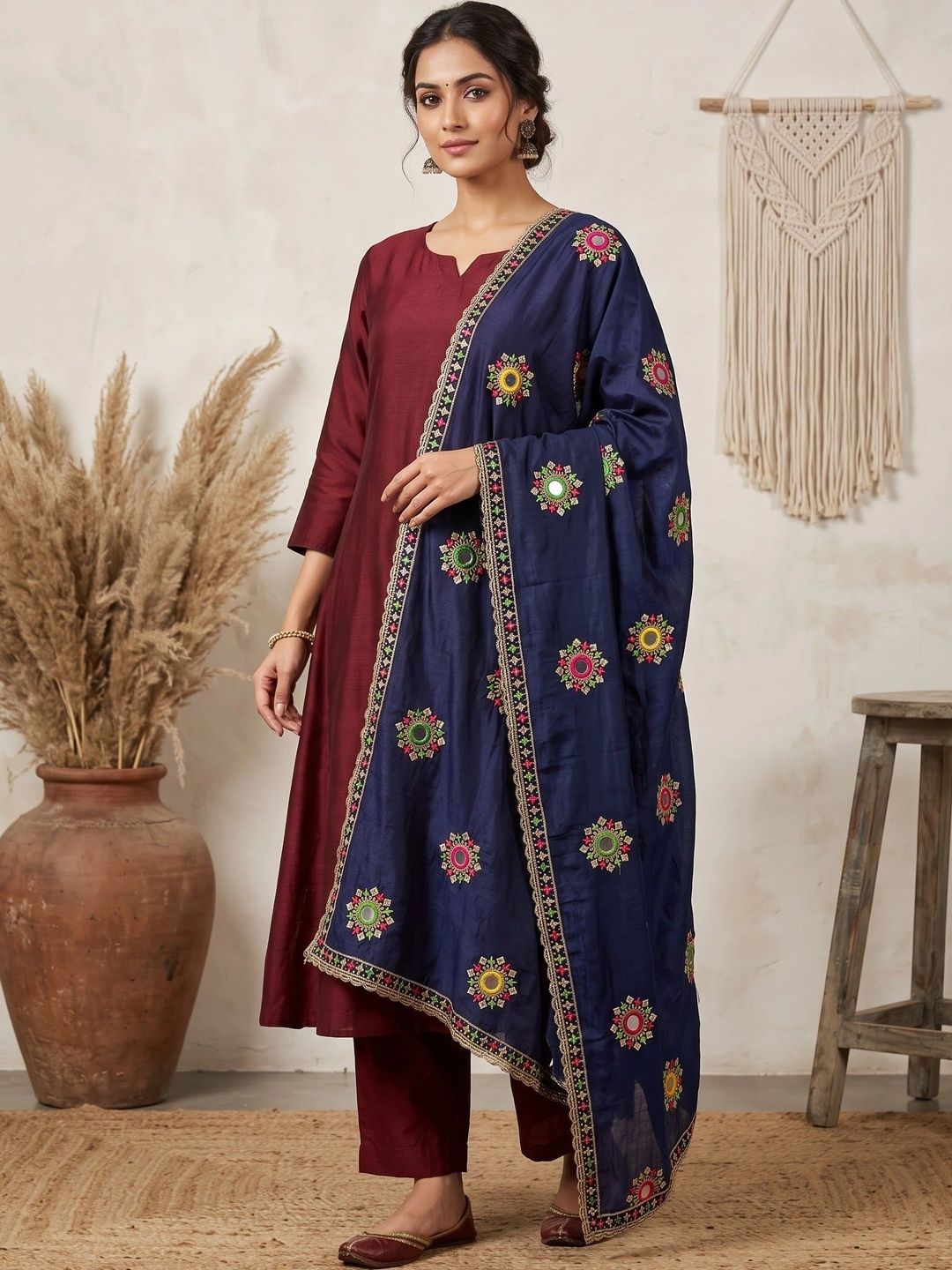 Komurr Ethnic Motifs Embroidered Dupatta with Mirror Work-picture-57