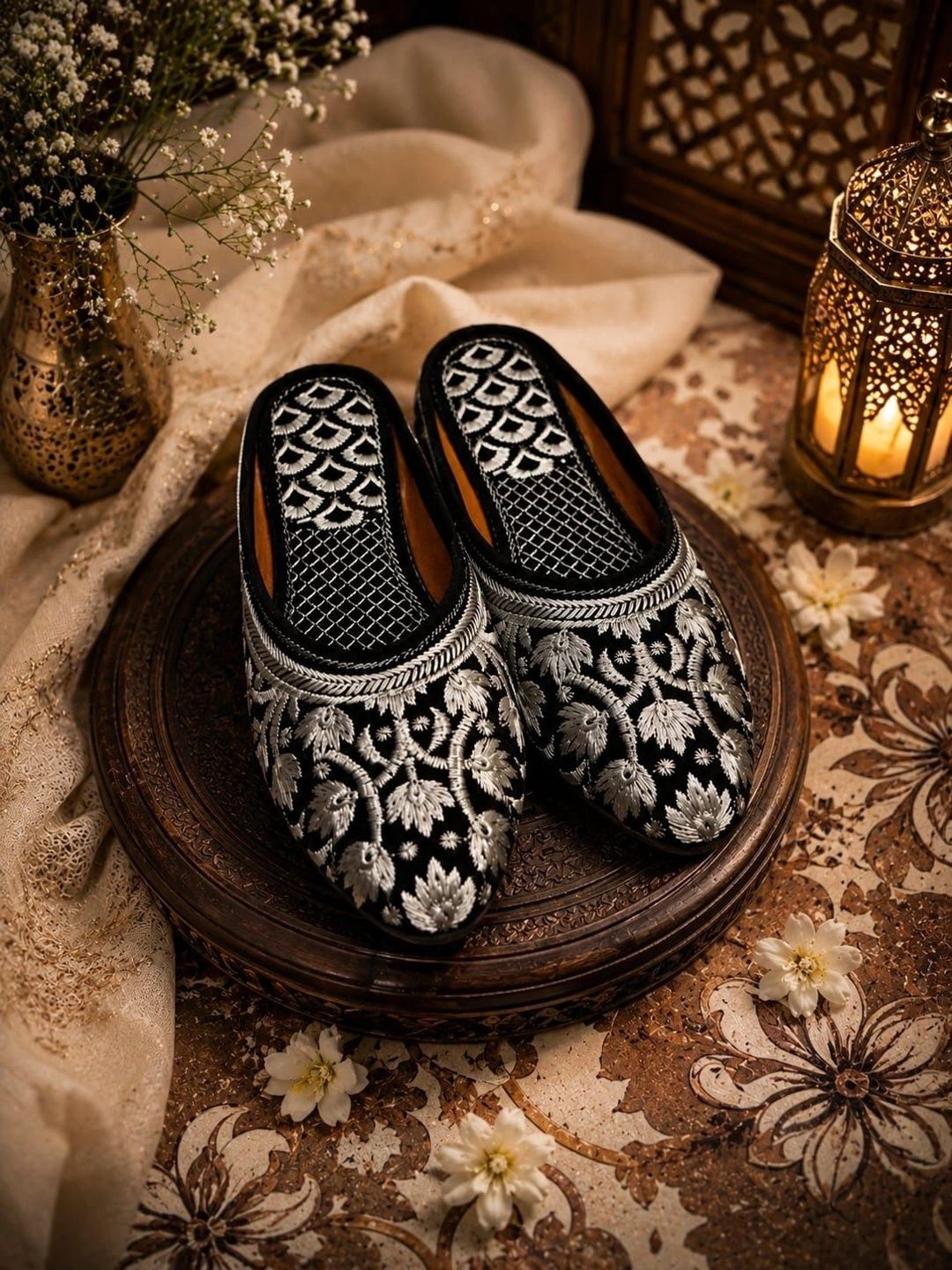 Maison Velmira Women Embellished Party Mojaris with Embroidered Flats-image-26