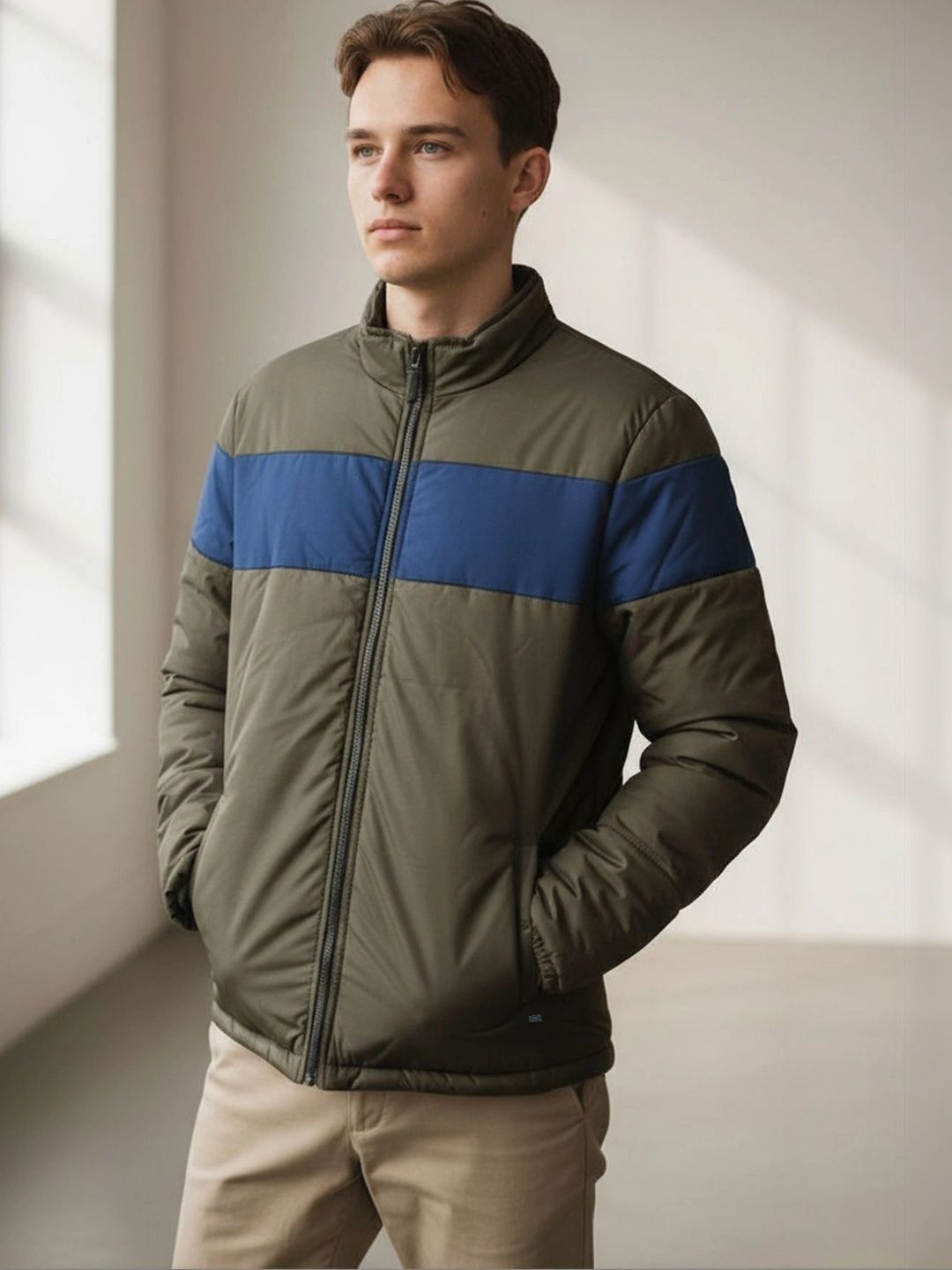 Roadster Men Colourblocked Lightweight Puffer Jacket-picture-15