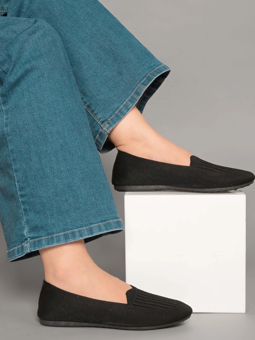 Embe Women Textured Open Toe Flats-image-45