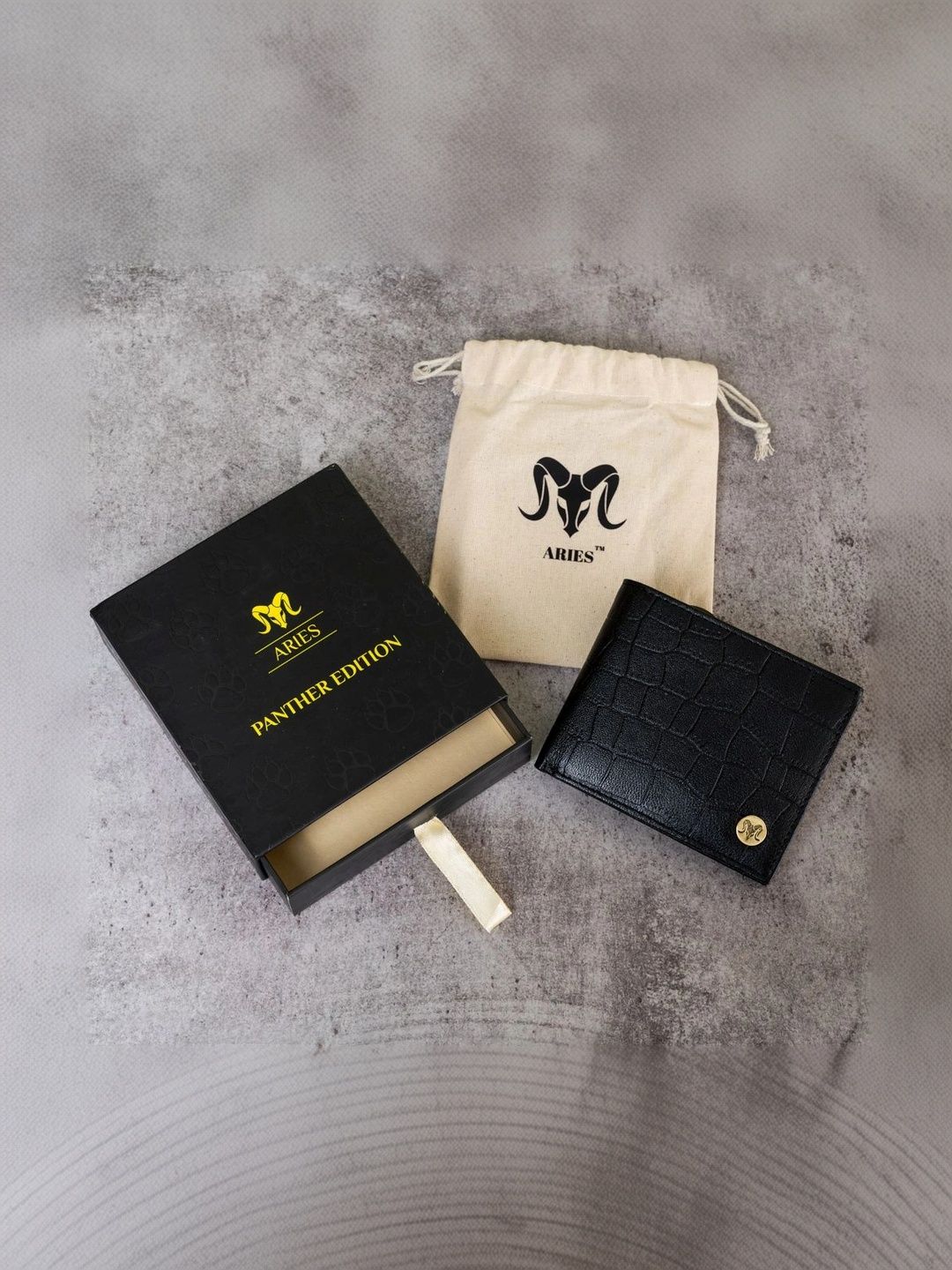 Aries Men Textured Leather Two Fold Wallet-picture-34