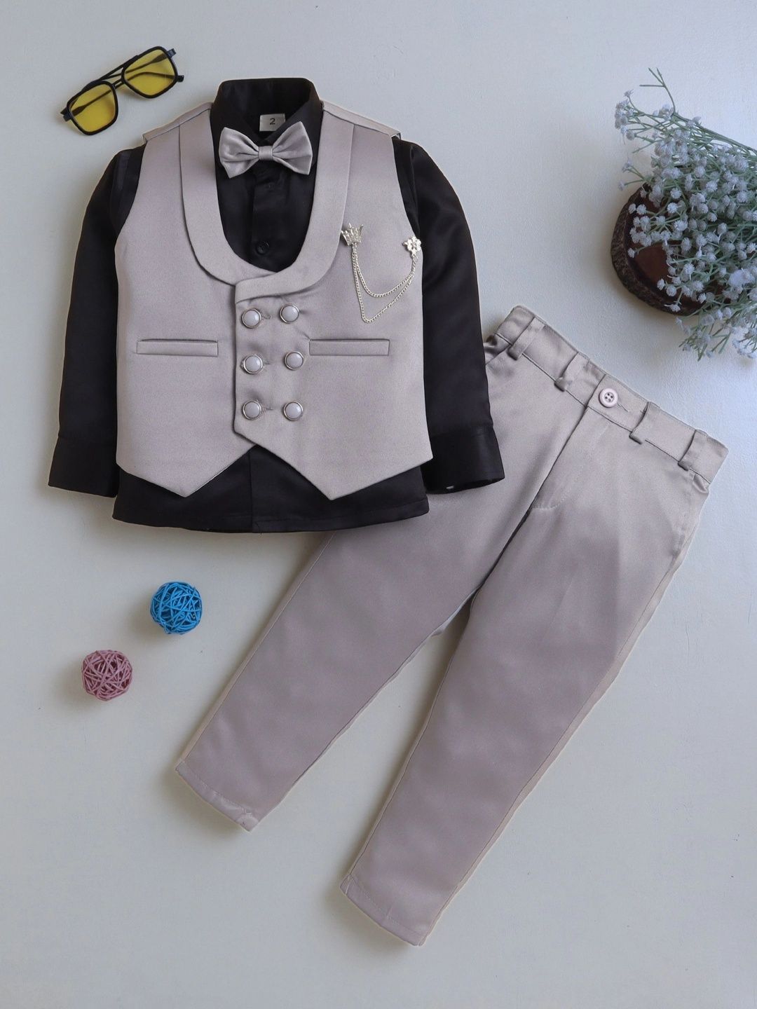 BT DEZINES Boys Shawl Collar Double Breasted 3 Piece Suit Set with Bowtie-picture-29