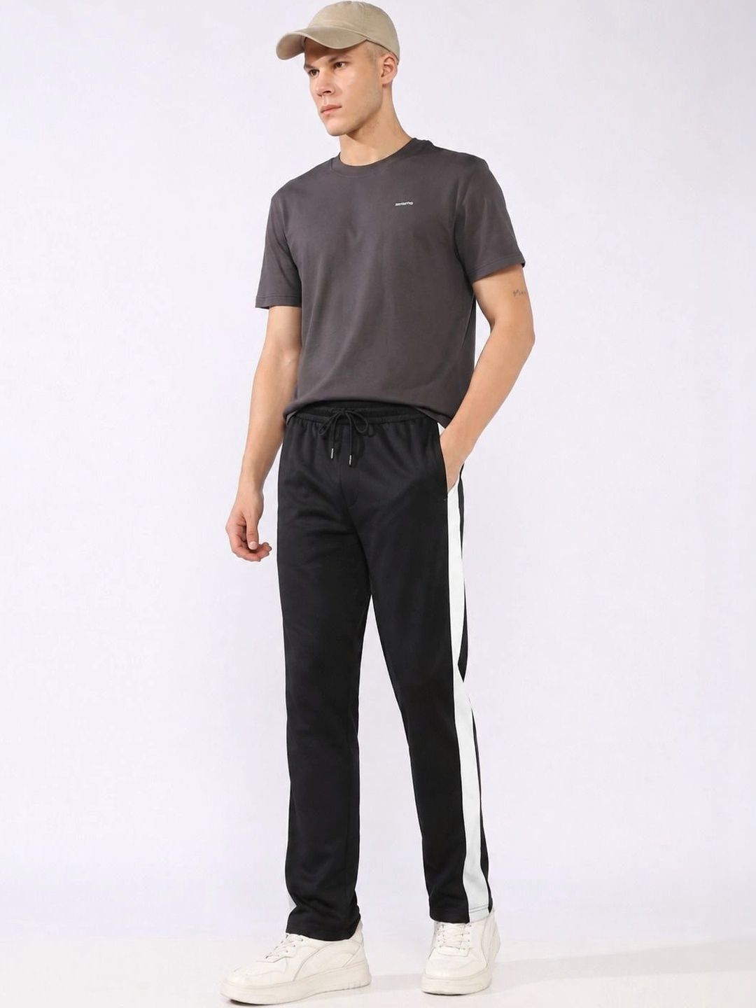 SZN Men Regular Fit Colourblocked Training Track Pants-picture-40